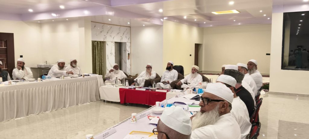 Jamiat to train over 30,000 workers and youth; target set to develop 1,450 model mosques in the next six months