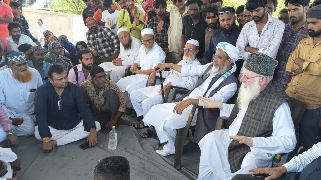 Jamiat delegation visits Kutch over mosque demolitions, weighs legal options