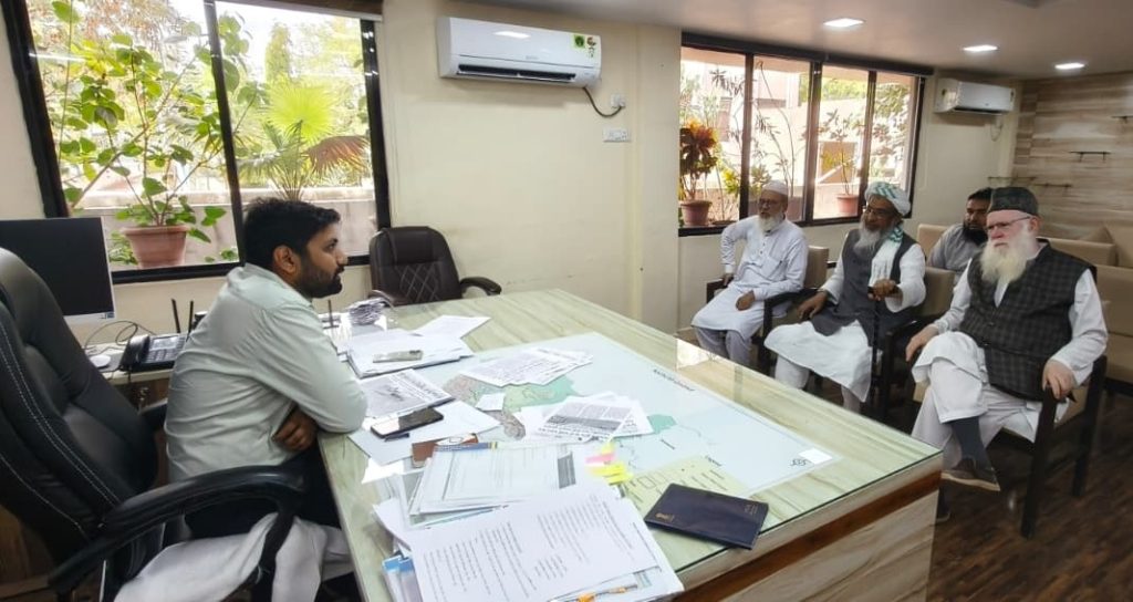 JUH delegation meets with District Administration over Kutch demolitions, seeks legal review